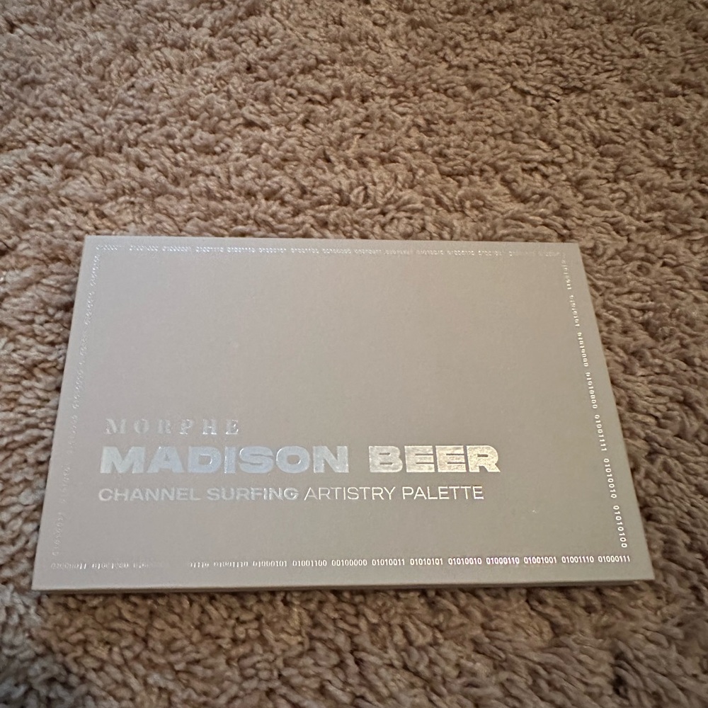 Morphe eyeshadow palette